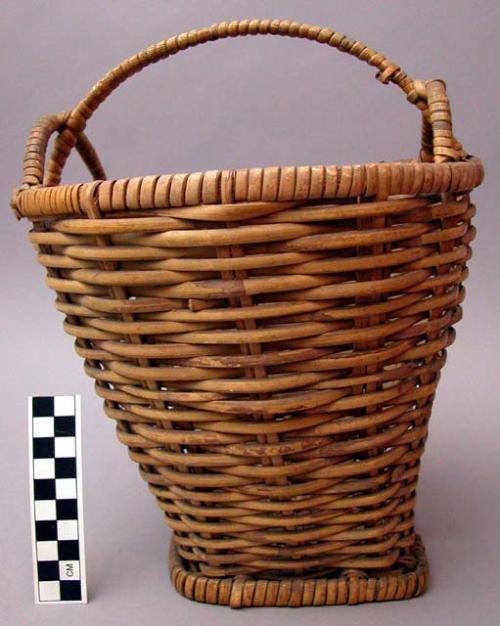 Basket with handle