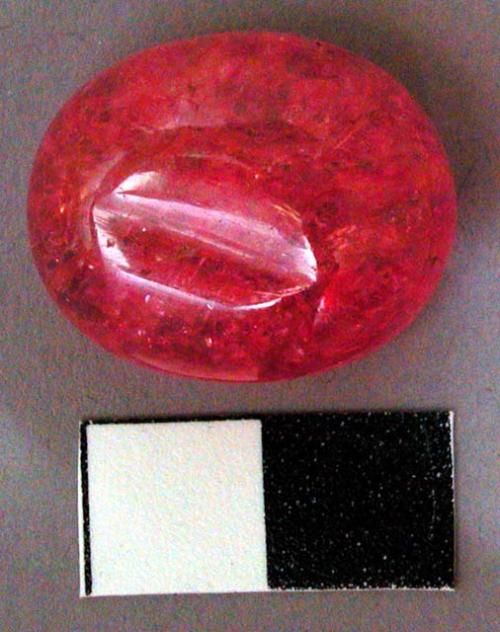 Pink Button of Unclear Composition (Glass or Dyed Crystal?)