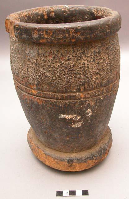 Wooden mortar for pounding brick tea