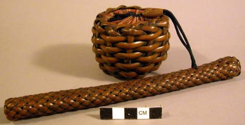 Lacquered basket with bead and long thin case