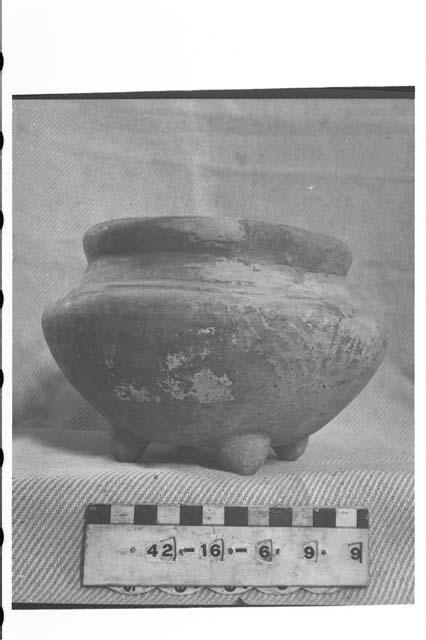 Tetrapodal Pottery Lost-Color Jar