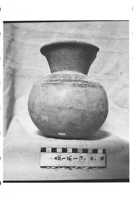 Pottery Dichrome Cantharo