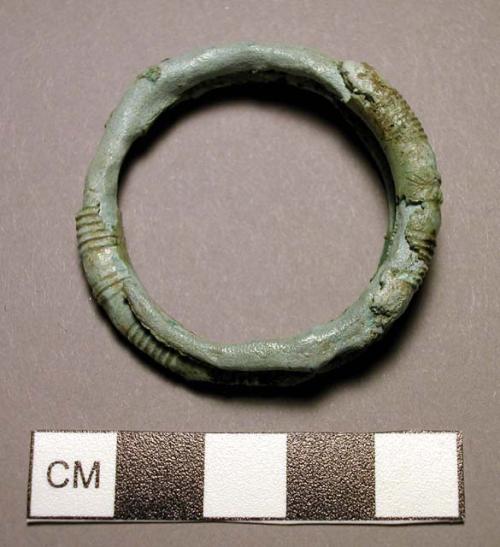 Ring, bracelet