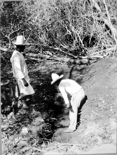 Str. 1, ceramic trench I, looking W.