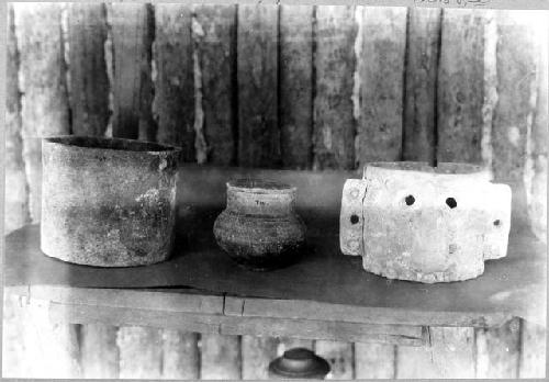 Pots from Cyst 13, E-VII platform