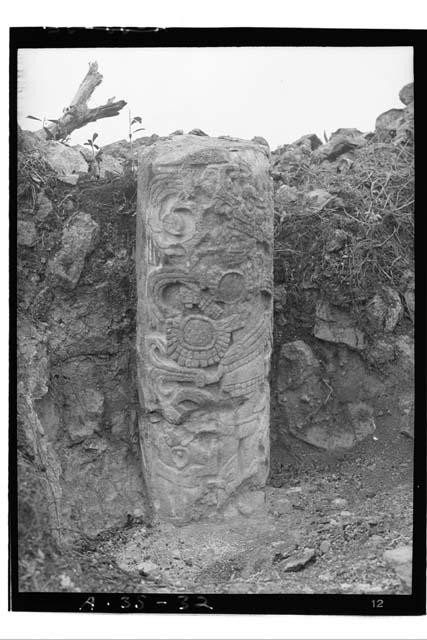 E. column, left / Str. 4B1