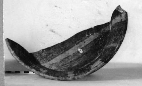 Ceramic bowl fragment, striped interior