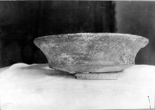 Flores Plaza - bowl found by government