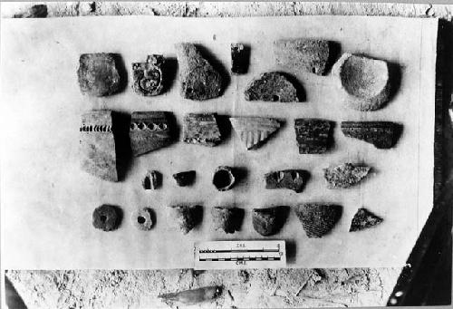 Pottery from house mounds