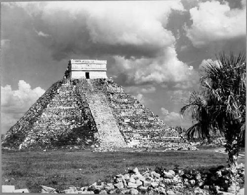 Castillo from near Temple of the Jaguars