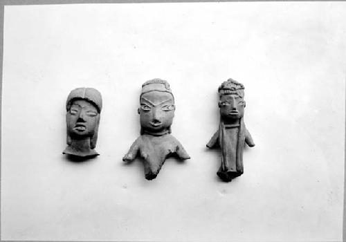 Figurine heads (3)