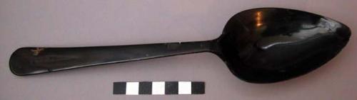 Spoon, carved horn, chipped