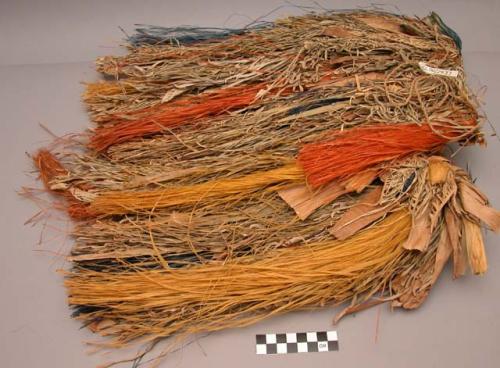 Small girl's skirt made of banana leaf and hybiscus bark with pandanus