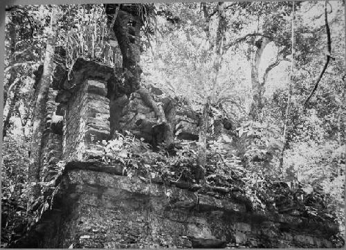 Structure 4. Roof ornamentation. North side.