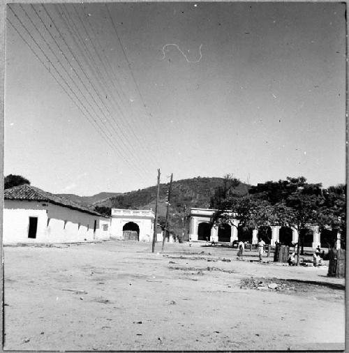 Cahyup from Rabinal plaza.  Looking north