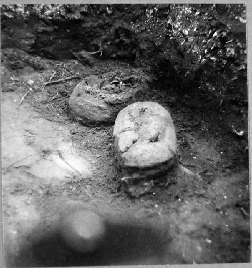 Test pit. Coarse reddish ware. Basins J/K and bowl O as cover of olla G?