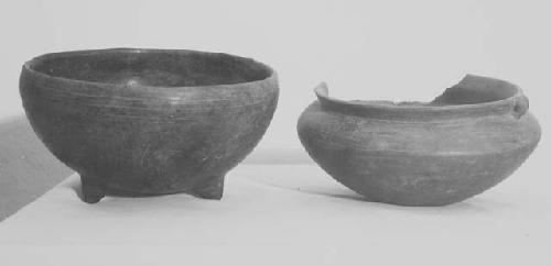 2 Miraflores fine incised black-brown bowls