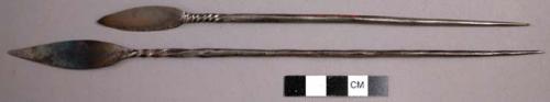 Small iron spike used for basket work, arrow-like blade with spiral grooving (ng