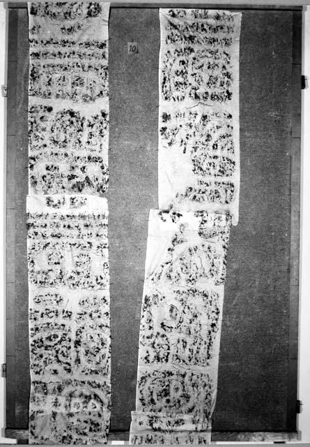 Stela 10, l. + r. top (rubbing)