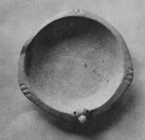 Las Charcas Phase, Red-on-White ware effigy bowl