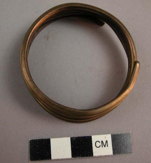 Brass coiled rings (2)