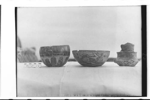 Vessels 43-5, 43-8 and frog jar in burial 1-41