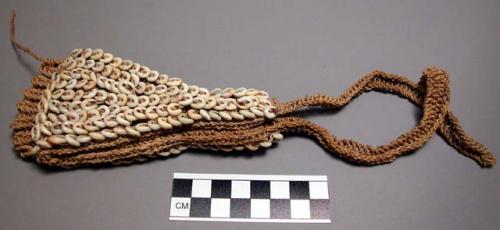 Headdress of fiber decorated with tambu or nasa shells, with loops +