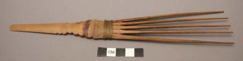 Woman's 5-pronged comb, bound with wire