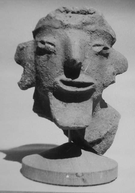 Figurine head, 1, Las Charcas Phase