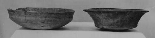 Usulutan bowls (2)