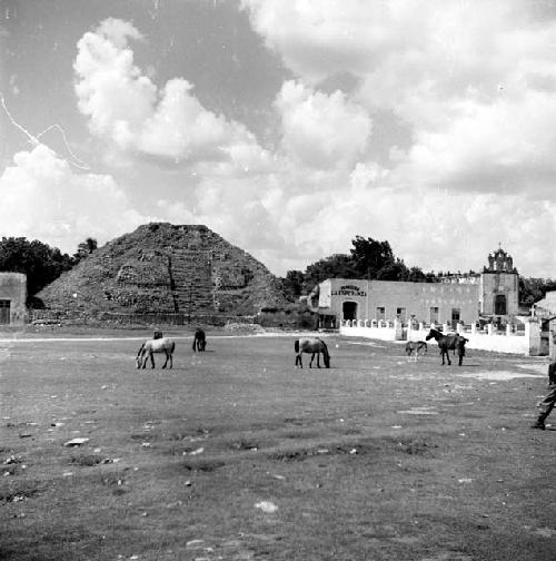 Plaza and mound at Acanceh