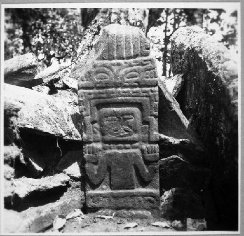 Carved monument in modern shrines on Str. 1