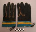 Pair of cloth gloves