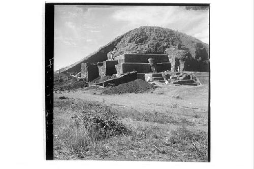 Terraces at NE corner of mound, from in front of W side of Mound 3, looking SW.