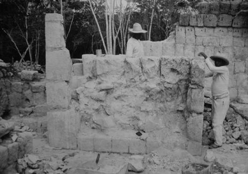 Structure 3E3 - Sweat House, Beginning of repair of N. end of colonnade