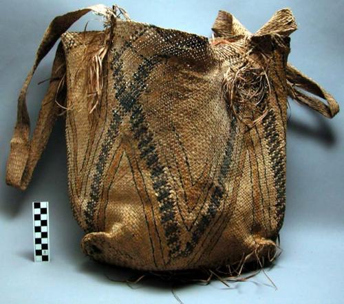 Woman's carrying basket - design in red and black