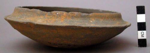 Earthen saucer