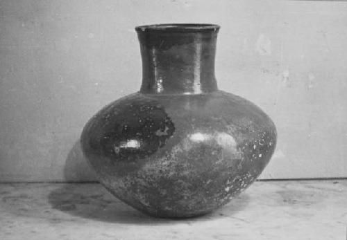 Pottery jar