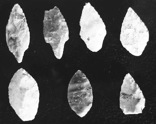 Small stemmed flint points & unstemmed. Class E-8, E-8a   cat # 53-92; 53-102; 5