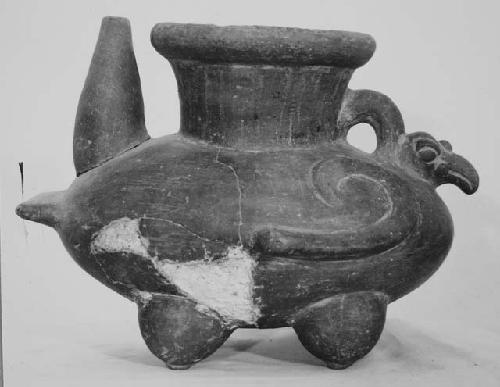 Tetropod, zoomorphic, spouted vase