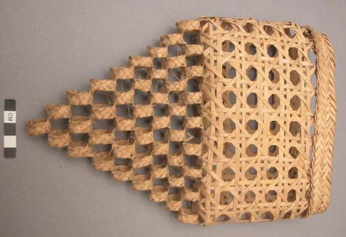 Egg basket in which 6 eggs are carried. made of split bamboo