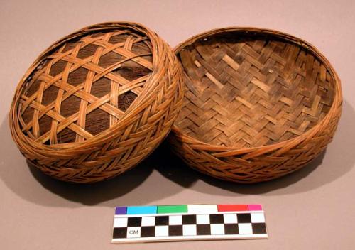 Lidded rice basket