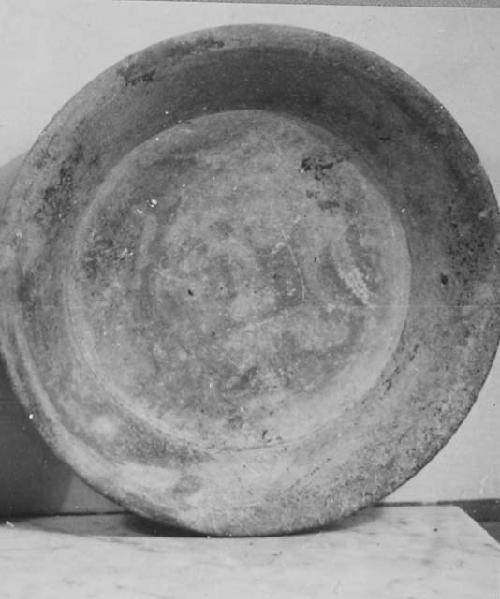 Pottery dish