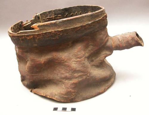 Milk vessel, leather