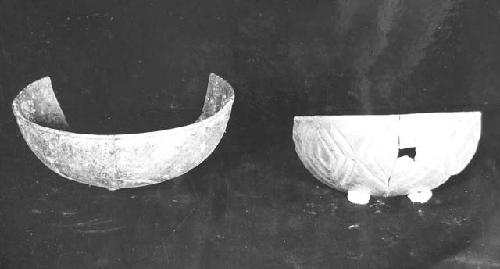 Puuc Red bowls  a: Tripod (sol. nubbin feet) hemispherical, bead rim - 18b type