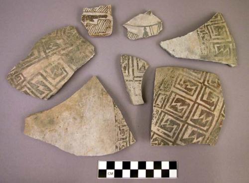 Sherds (black/white)