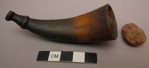 Small snuff horn made from the end of yak's horn; priming horns +