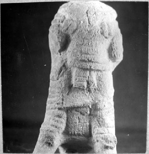 Figurine, standing anthropomorphic figure, fringed clothing. 0.44, III, 13-Bis