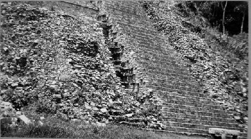 Temple of the Inscriptions, lower part of stairway