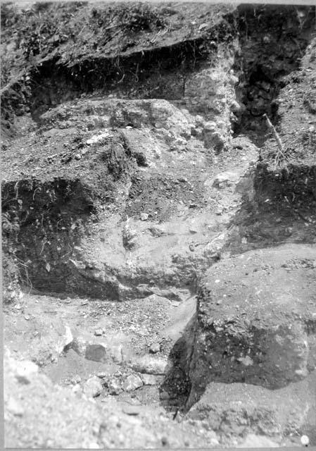 Trench B - walls East of stairway (late)